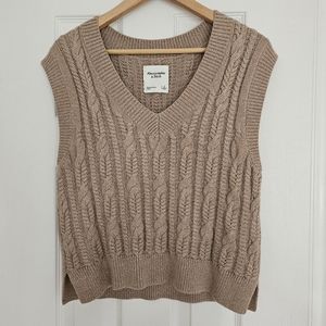 Abercrombie Beige Sweater Vest